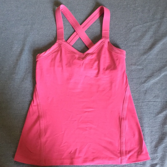 LULULEMON size 4 criss cross top - Picture 2 of 4